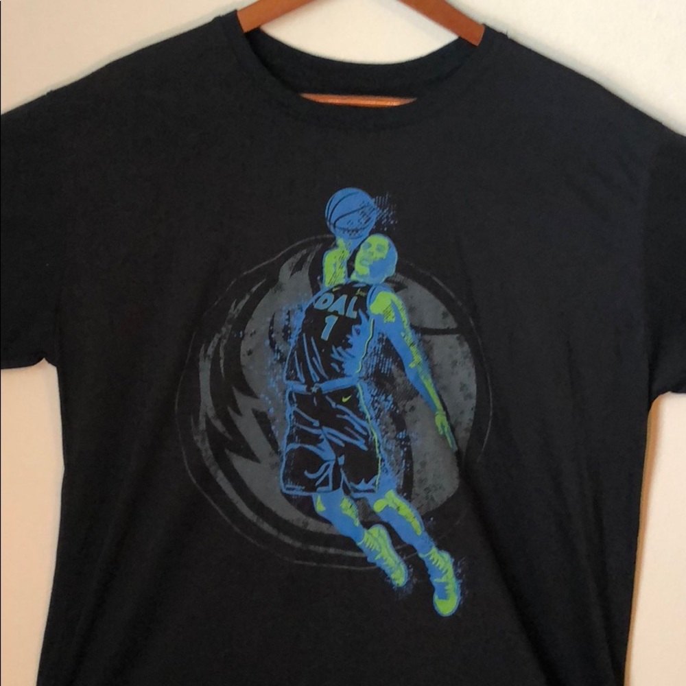 Dallas Mav’s Dennis Smith Jr. T-Shirt